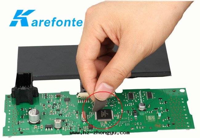 芯片(piàn)導热(rè)矽胶(jiāo)片(piàn)